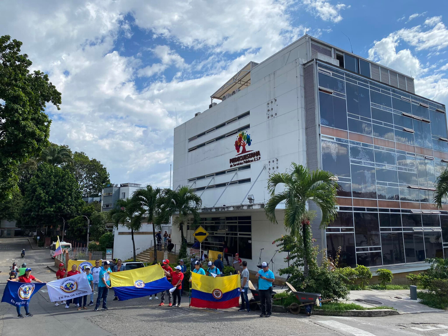Respaldo a Sintraemsdes Subdirectiva Piedecuesta en Asamblea permanente