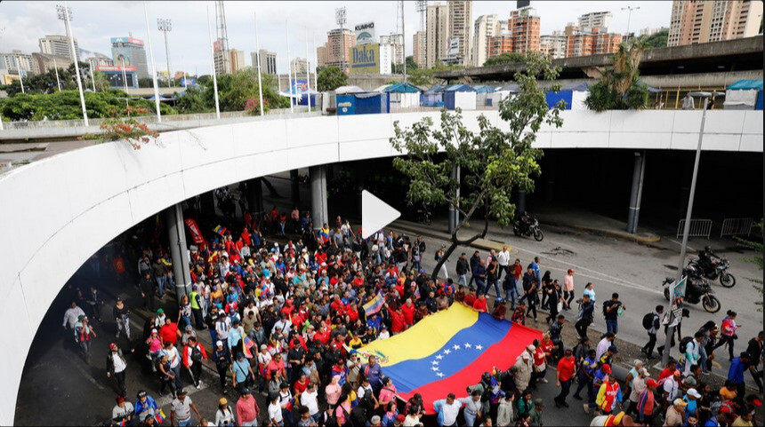 Experto: La estrategia de Trump hacia Venezuela consiste en hostigar e inducir miedo