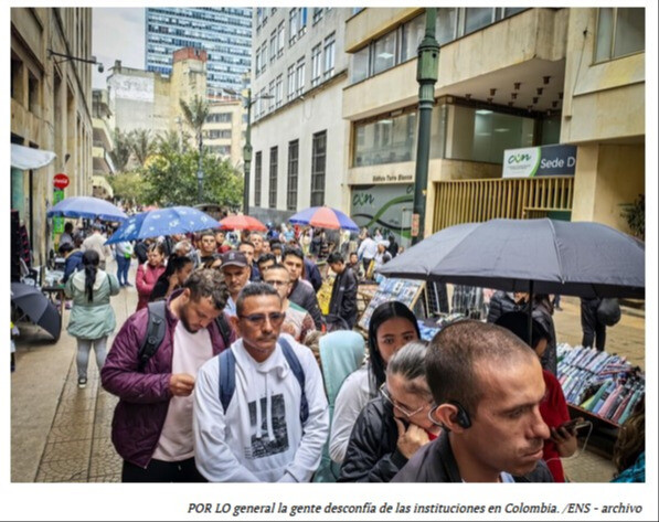 Colombianos confían más en las personas que en el Gobierno: OCDE