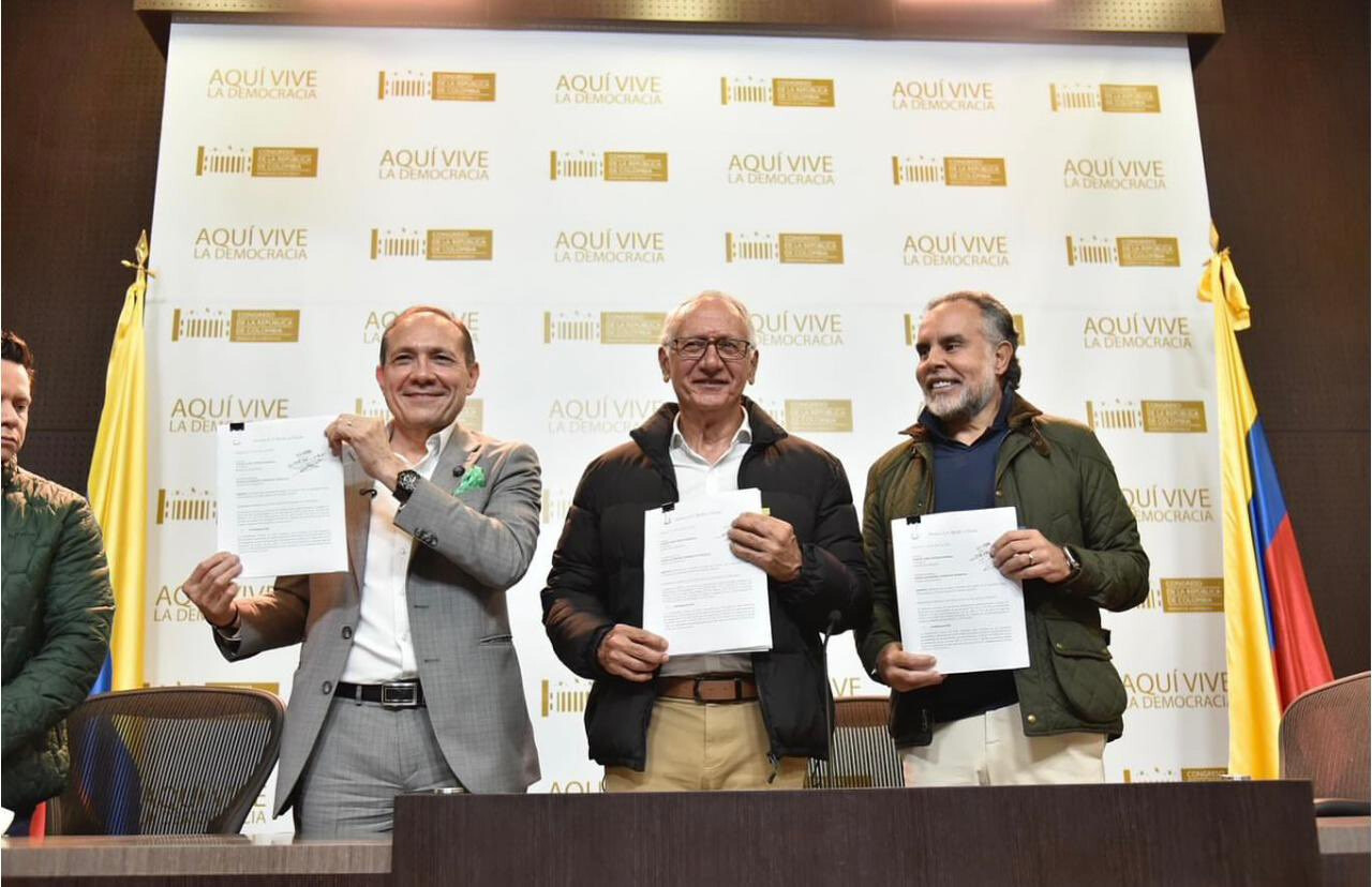 Gobierno   nacional   radicó nueva   consulta   popular