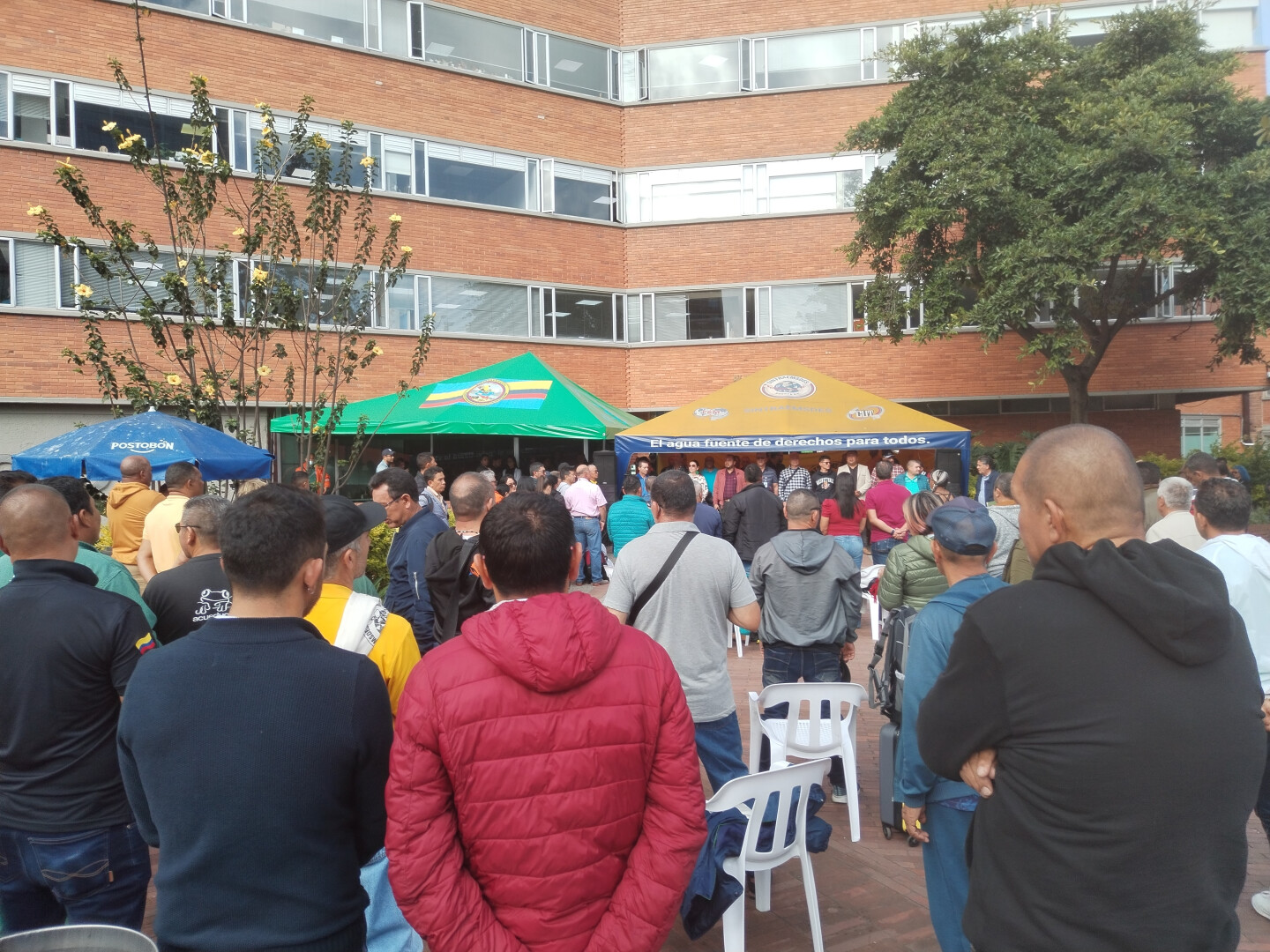 Asamblea informativa en respaldo a Sintraemsdes Bogotá