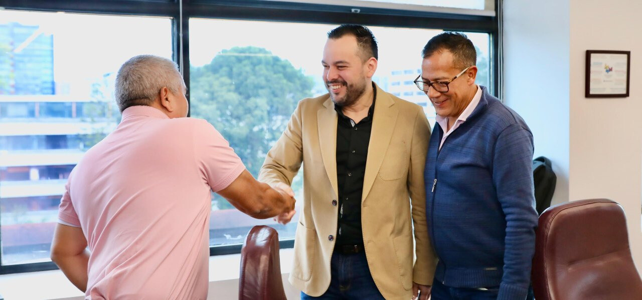 Ministro de Minas y Energía propone al sindicalismo del sector energético postular una mujer para comisionada de la CREG