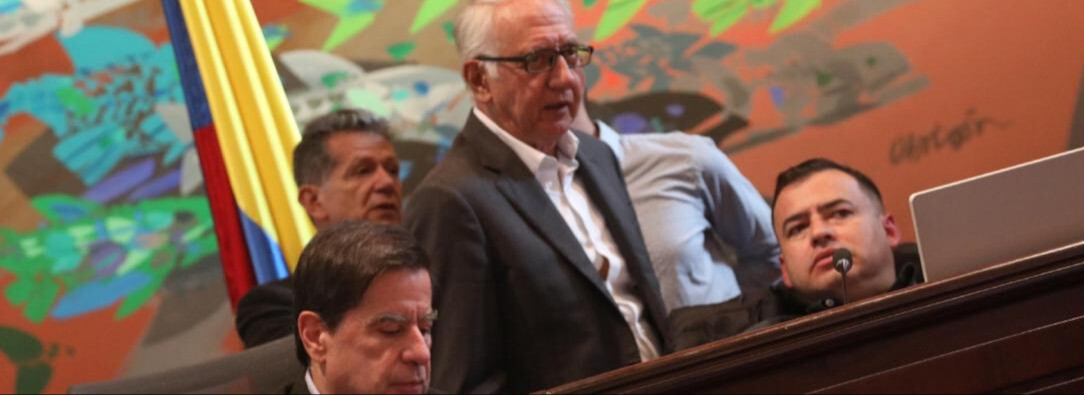 Reforma a la salud: se mantiene en el Congreso y seguirá en discusión en la plenaria