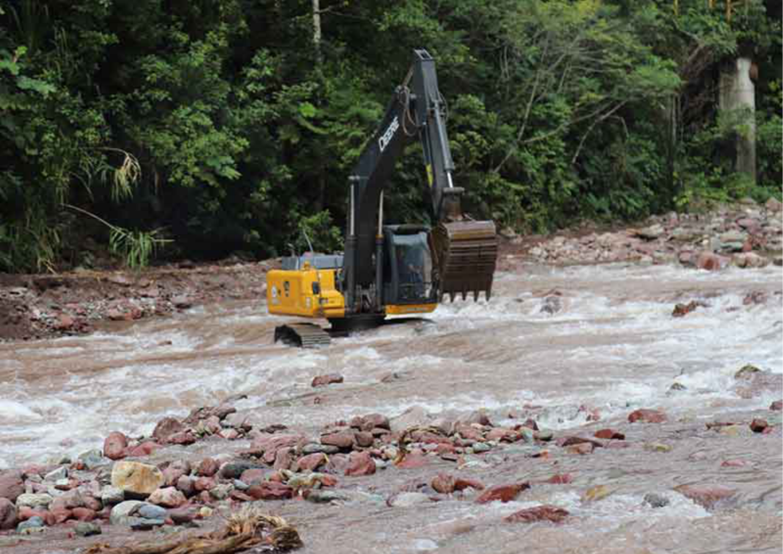 Tras colapso de tubería sobre el Guaitiquía, suministro de agua potable está en riesgo
