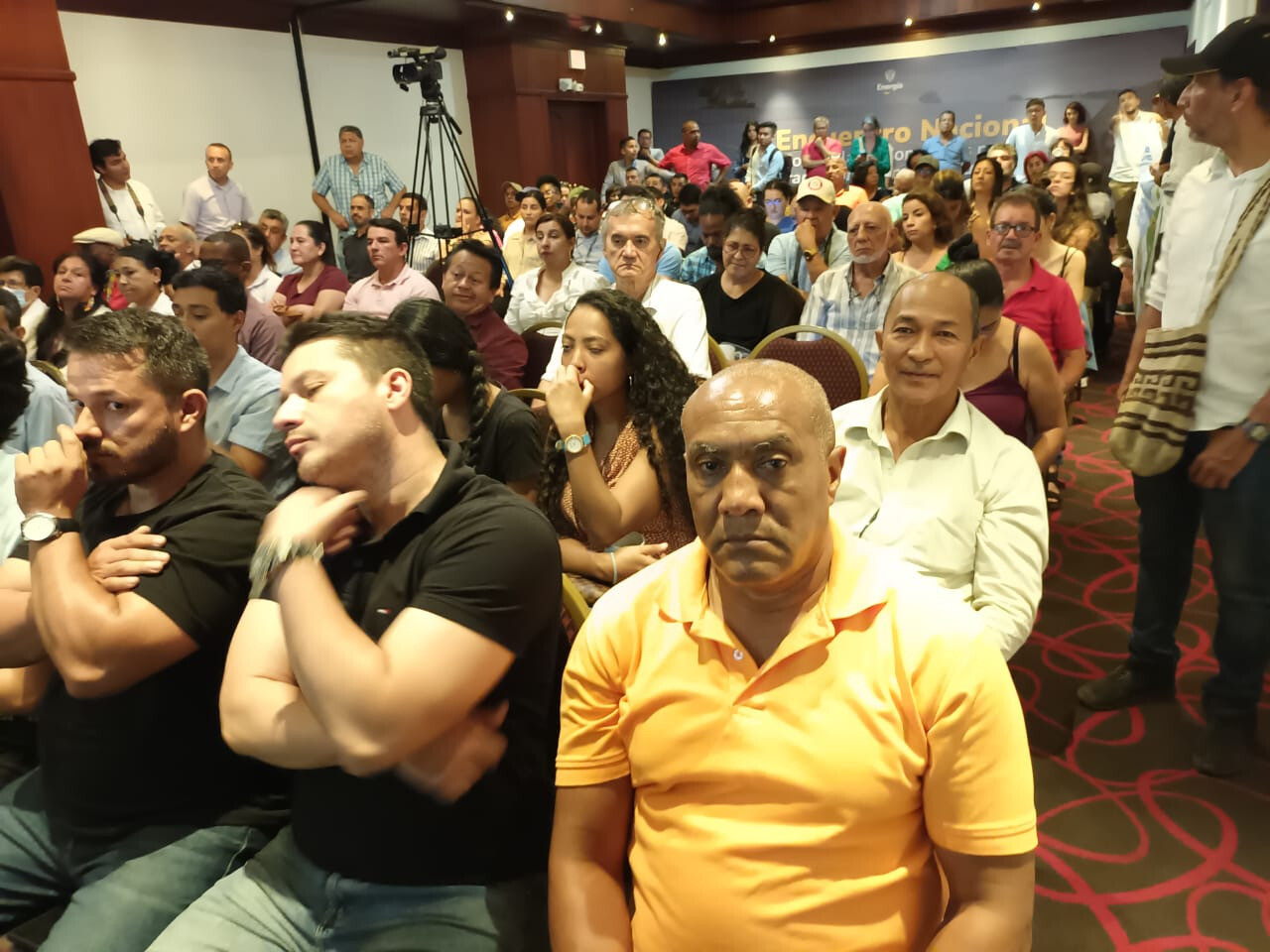 Sintraemsdes Presente en el encuetro sobre transición energética en Cali