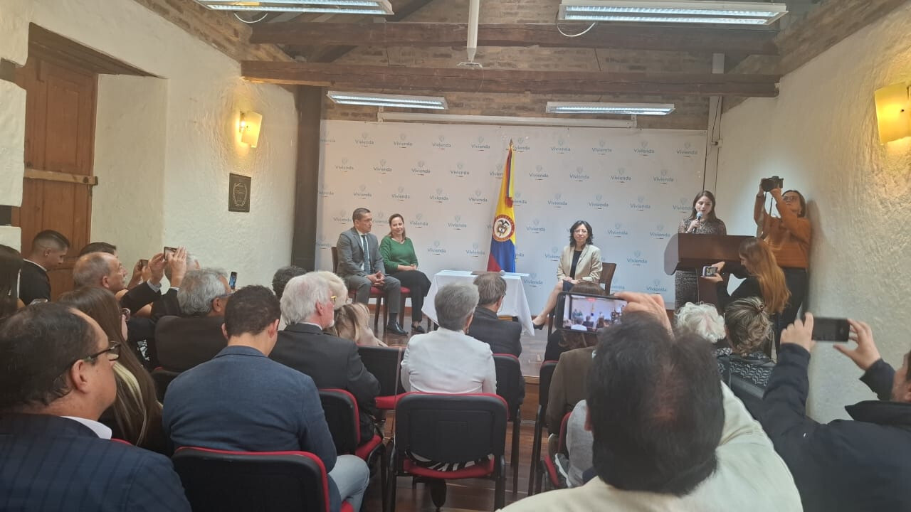 Ruth Quevedo tomó posesión como Viceministra de Agua y Saneamiento Básico